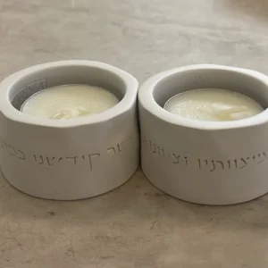 פמוטים קטנים גלים לבן